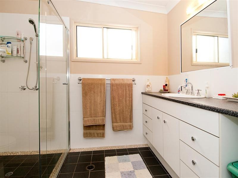 60 Tansey Drive, Tanah Merah QLD 4128