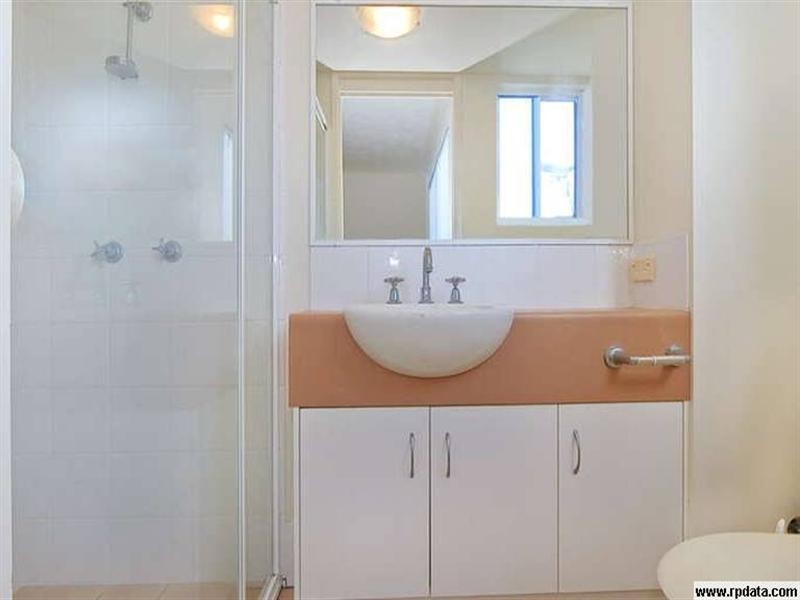 33/44 University Drive, Meadowbrook QLD 4131