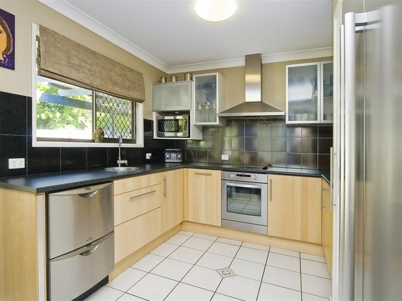 12 Jilbard Drive, Springwood QLD 4127