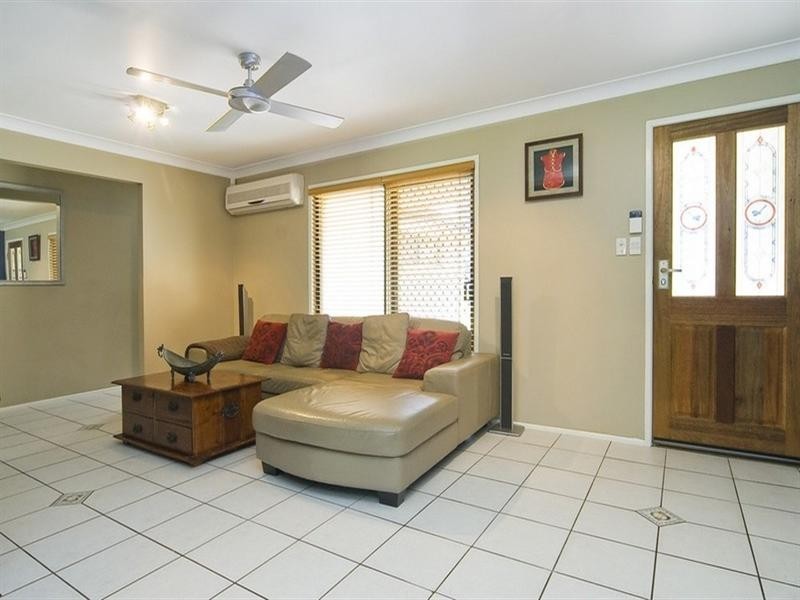 12 Jilbard Drive, Springwood QLD 4127