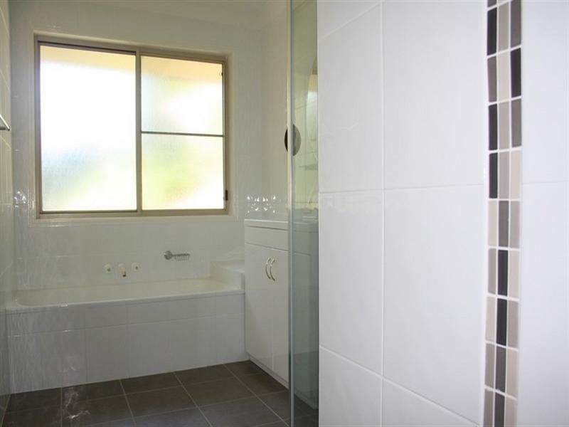 44 Ben Lexcen Court, Mount Warren Park QLD 4207