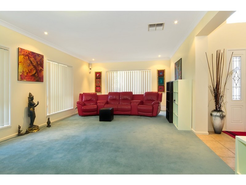 39 Tingi Avenue, Tanah Merah QLD 4128