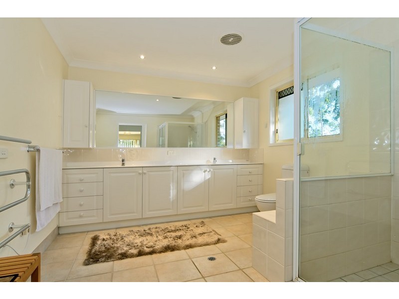 39 Tingi Avenue, Tanah Merah QLD 4128