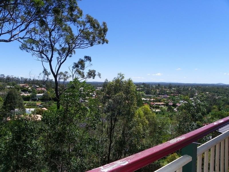 Edens Landing QLD 4207