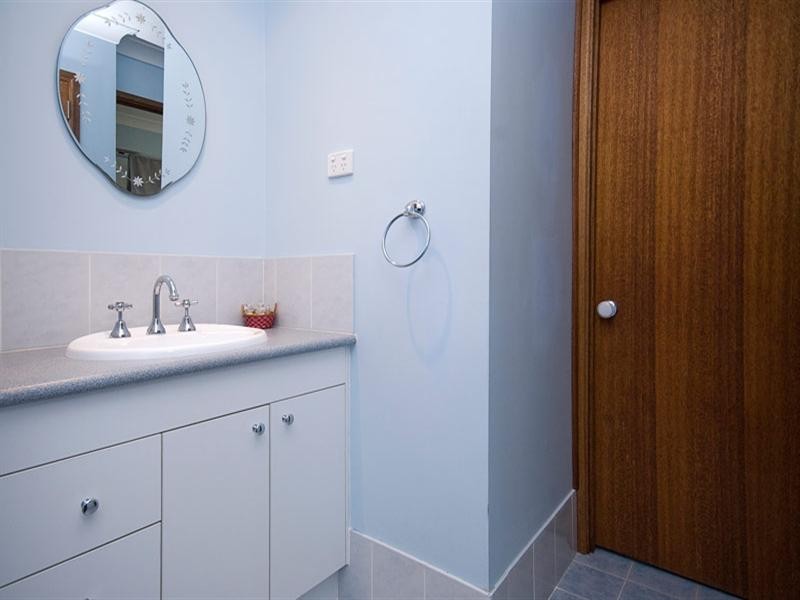 25 Shoalhaven Avenue, Springwood QLD 4127