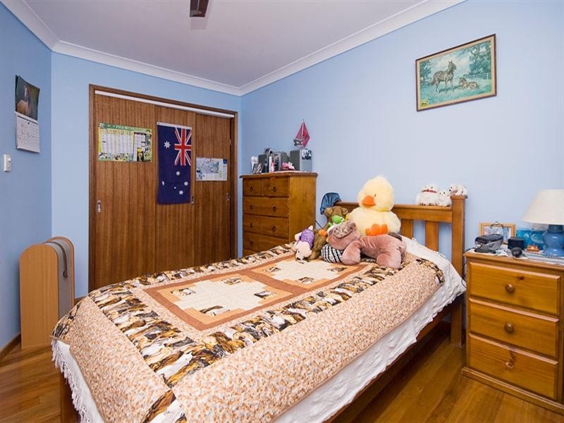 25 Shoalhaven Avenue, Springwood QLD 4127