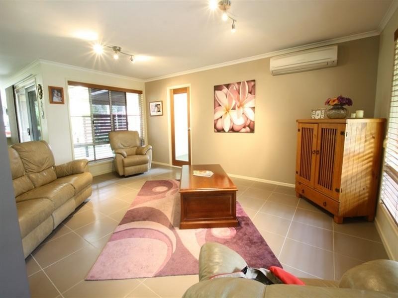 5 Trusan Place, Tanah Merah QLD 4128