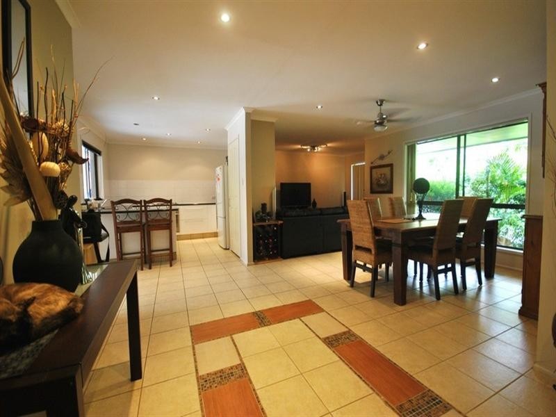 4 Quondare Court, Springwood QLD 4127