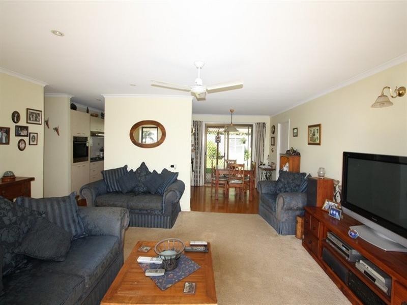 50 Raelene Terrace, Springwood QLD 4127