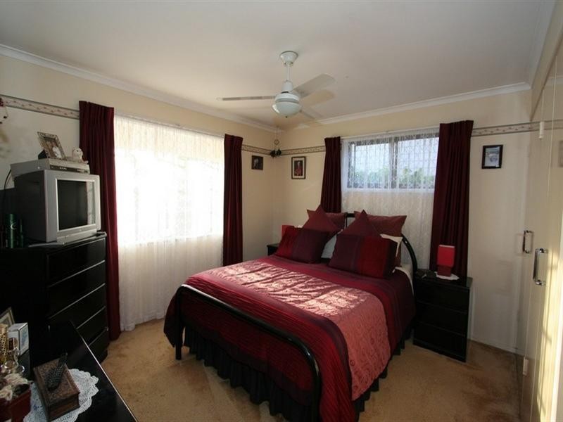 50 Raelene Terrace, Springwood QLD 4127