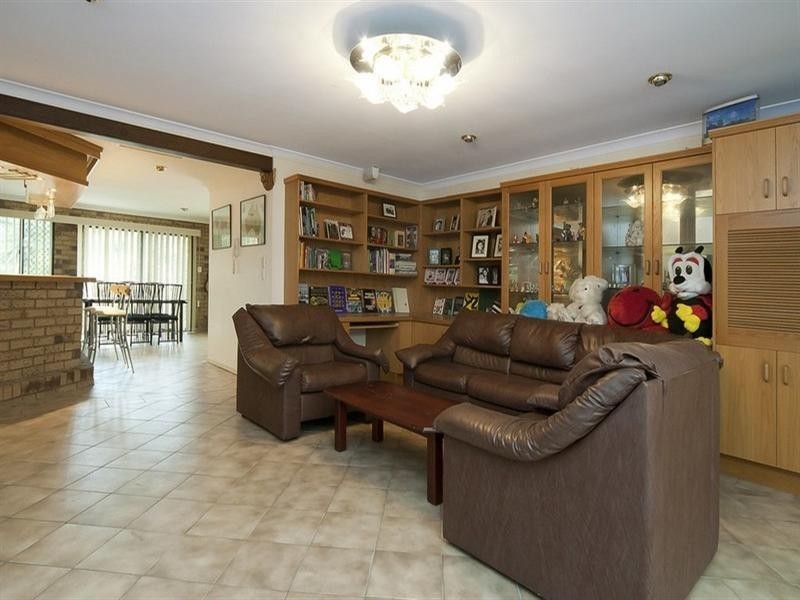 69 Dewar Drive, Loganholme QLD 4129