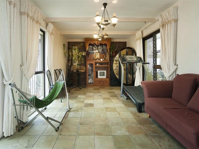 69 Dewar Drive, Loganholme QLD 4129