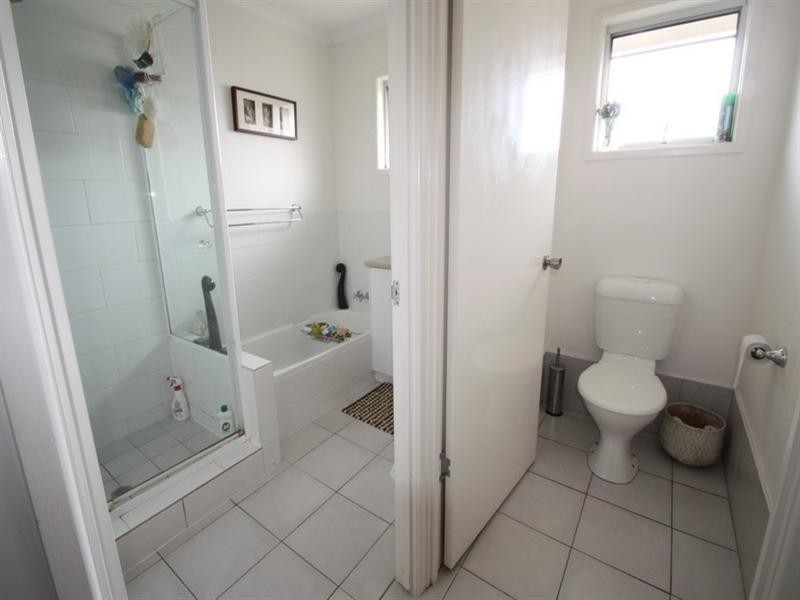 3 Springfield Crescent, Daisy Hill QLD 4127