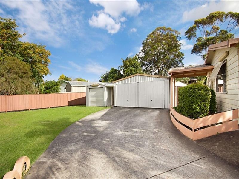 51 Lake Road, Slacks Creek QLD 4127