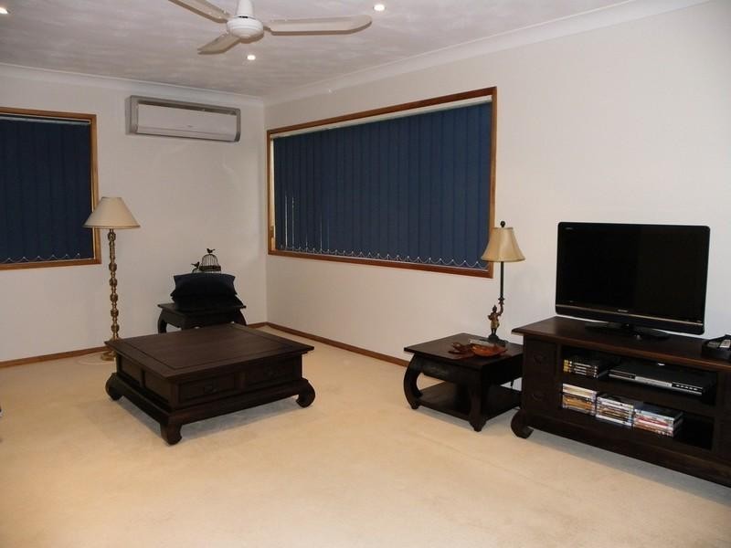 22 Veronica Avenue, Daisy Hill QLD 4127