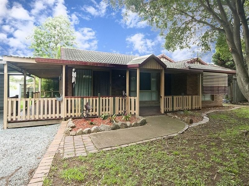 115 Pohon Drive, Tanah Merah QLD 4128