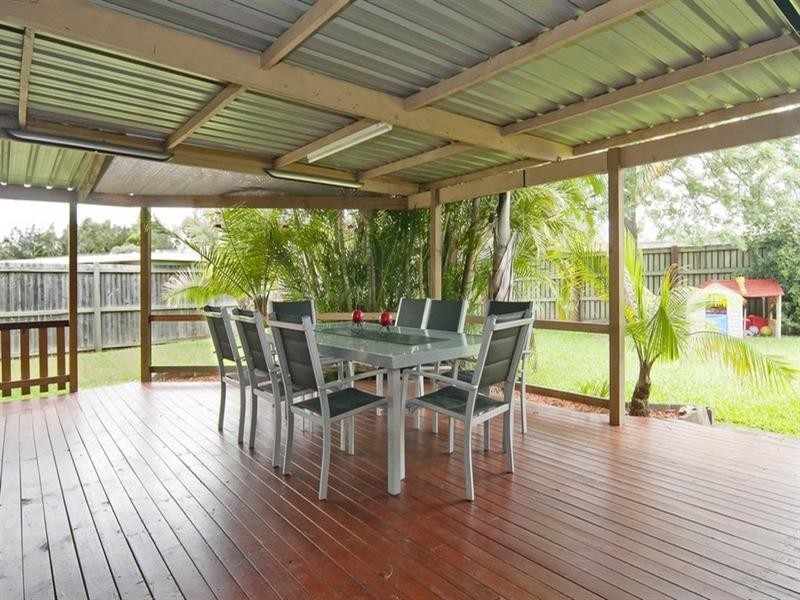 115 Pohon Drive, Tanah Merah QLD 4128