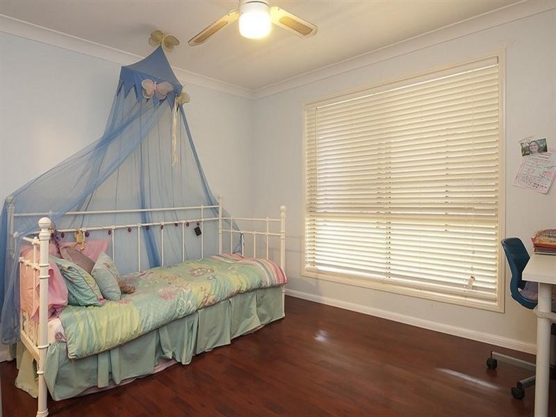 115 Pohon Drive, Tanah Merah QLD 4128