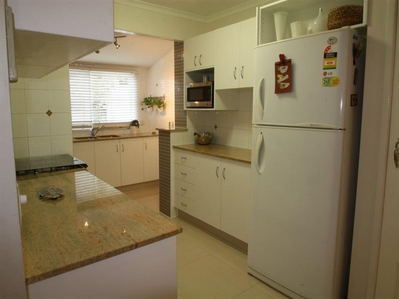 6 Inglis Court, Springwood QLD 4127