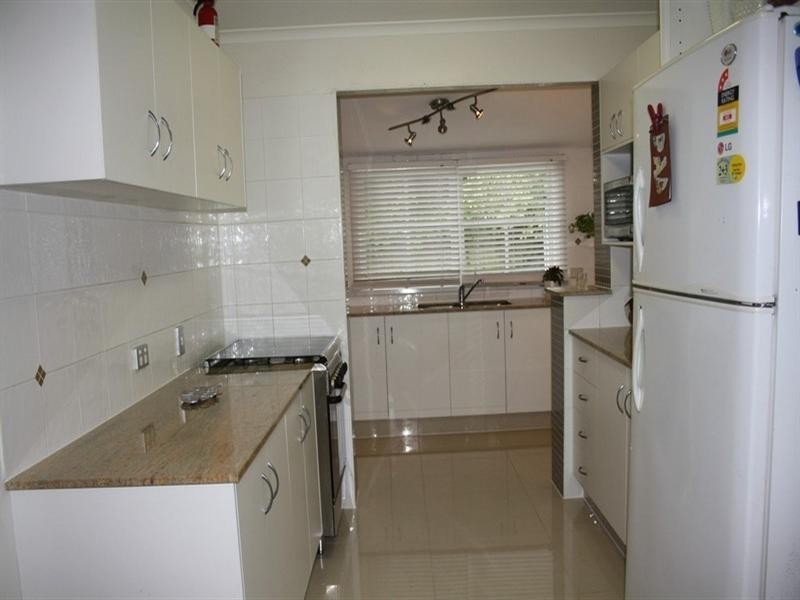 6 Inglis Court, Springwood QLD 4127