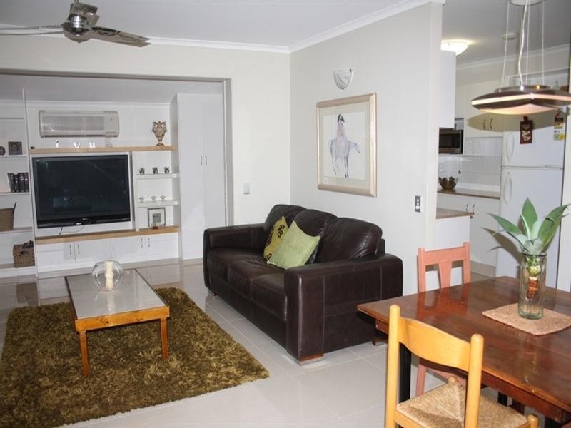 6 Inglis Court, Springwood QLD 4127