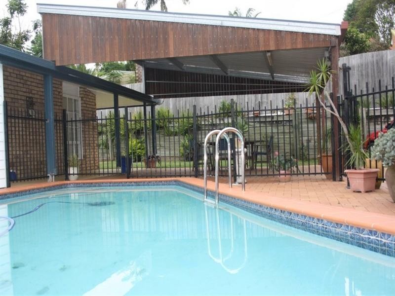 6 Inglis Court, Springwood QLD 4127