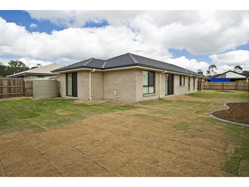 7 Summer Hill Court, Marsden QLD 4132
