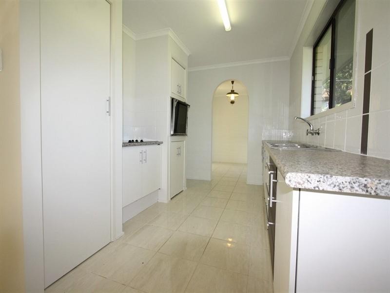 9 Donegal Court, Eagleby QLD 4207