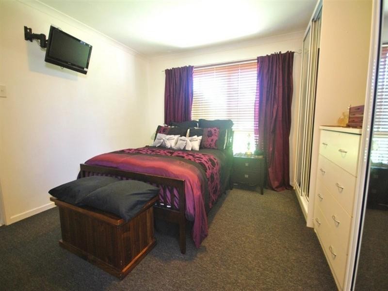 12 Myrtle Street, Waterford West QLD 4133