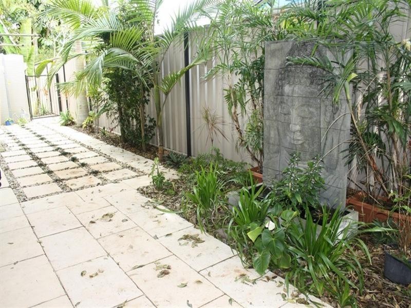 8 Sopwith Street, Loganholme QLD 4129