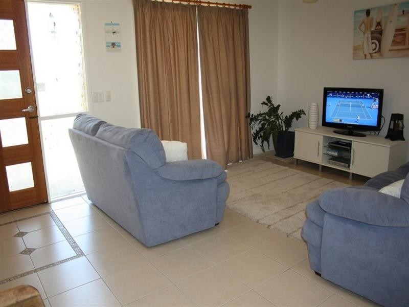 8 Curve Avenue, Loganholme QLD 4129