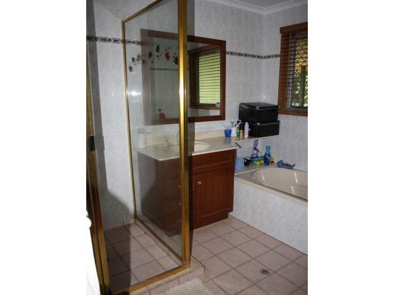 24 Gladewood Drive, Daisy Hill QLD 4127