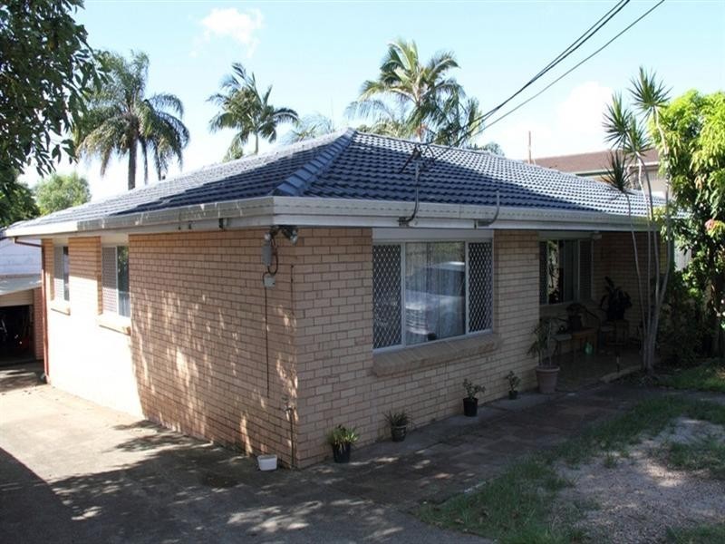 56 Dennis Road, Springwood QLD 4127