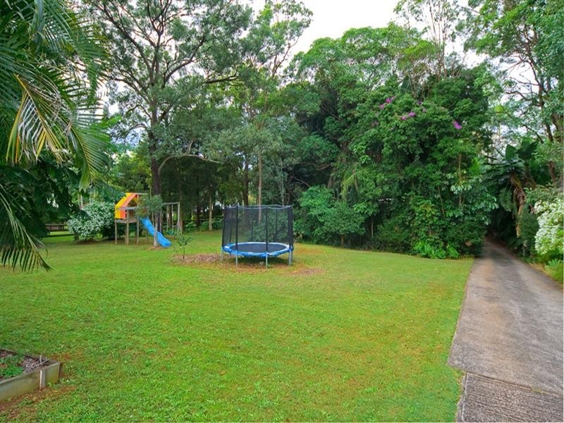 30-32 Nandala Drive, Tanah Merah QLD 4128