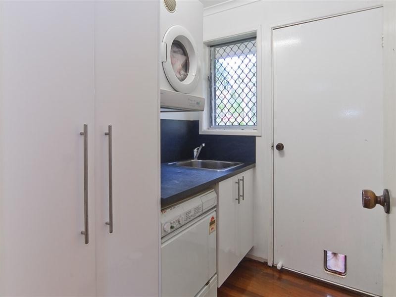 30-32 Nandala Drive, Tanah Merah QLD 4128
