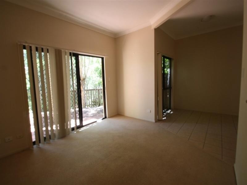2/392 Chatswood Road, Shailer Park QLD 4128