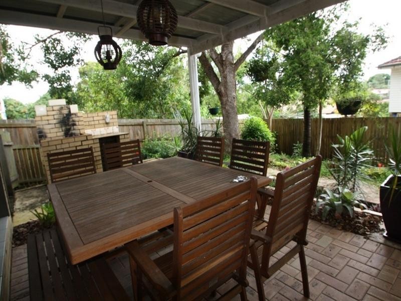 34 Narelle Crescent, Rochedale South QLD 4123