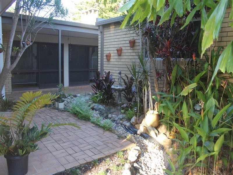 34 Narelle Crescent, Rochedale South QLD 4123