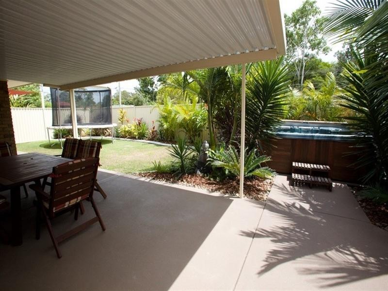 16 Leawarra Drive, Loganholme QLD 4129