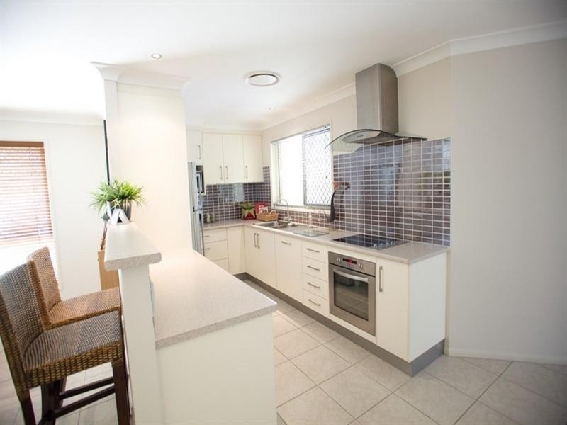 16 Leawarra Drive, Loganholme QLD 4129