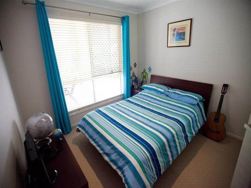 16 Leawarra Drive, Loganholme QLD 4129