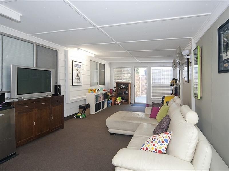 6 Hampton Street, Loganholme QLD 4129