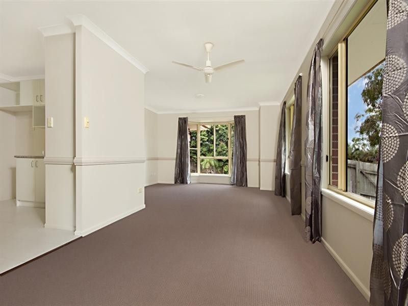 24 Littlejohn Street, Daisy Hill QLD 4127