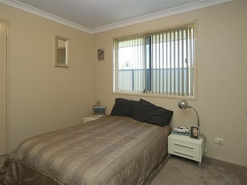 10 Sabak Street, Tanah Merah QLD 4128