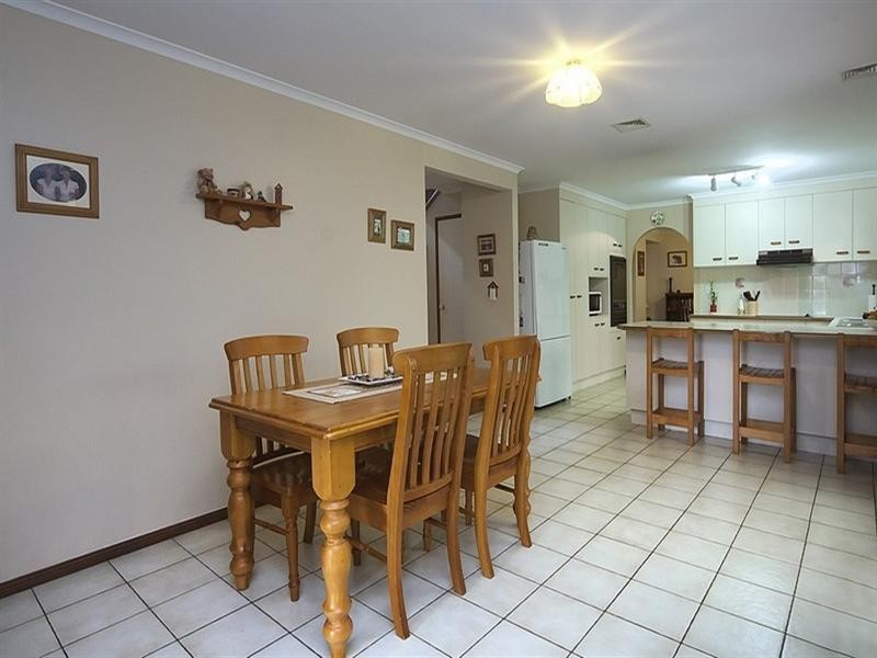 25 Barradale Court, Shailer Park QLD 4128