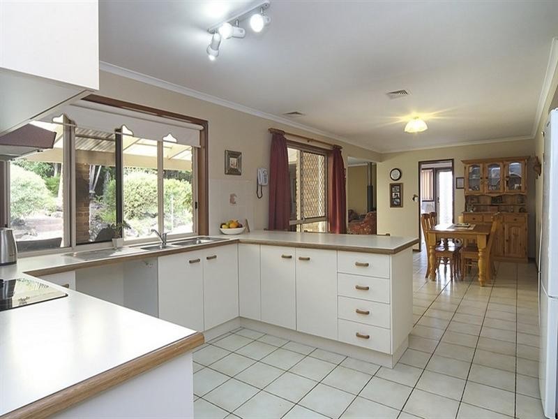 25 Barradale Court, Shailer Park QLD 4128