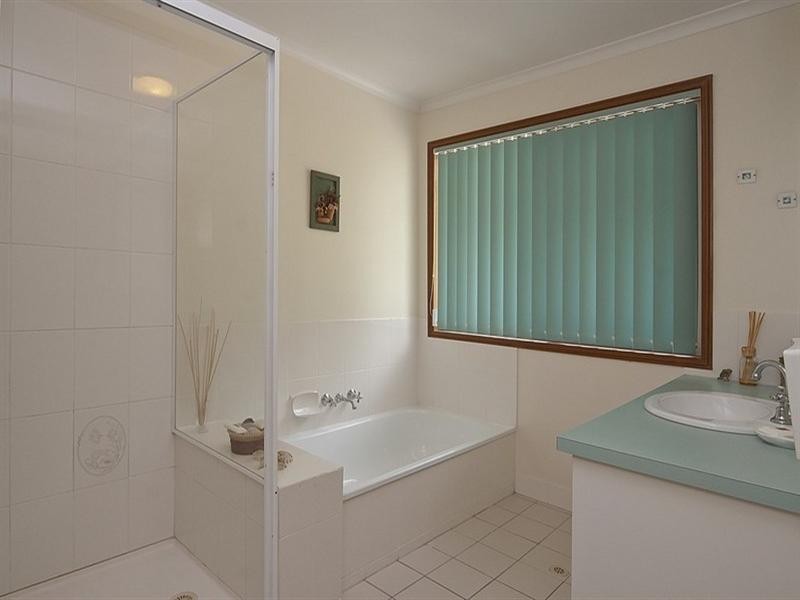25 Barradale Court, Shailer Park QLD 4128