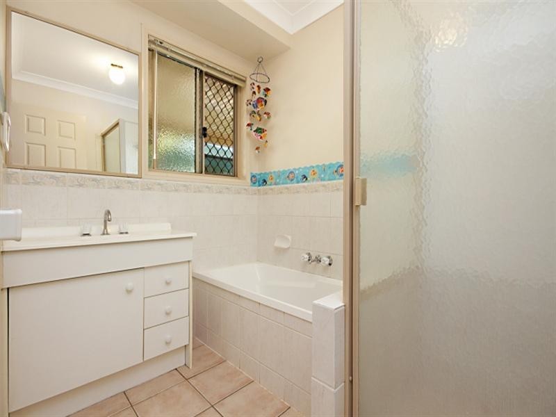 20 Elbe Place, Meadowbrook QLD 4131