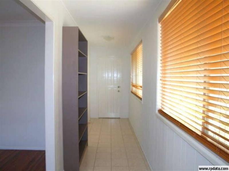 4 Andrew Street, Slacks Creek QLD 4127