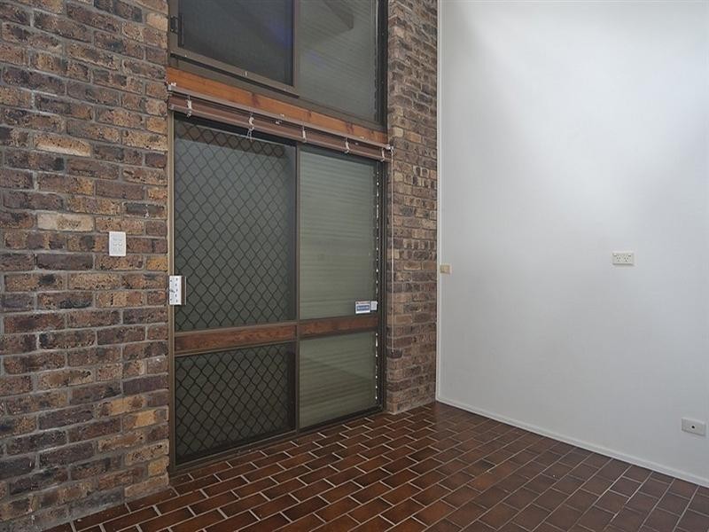 6 Richards Street, Loganlea QLD 4131